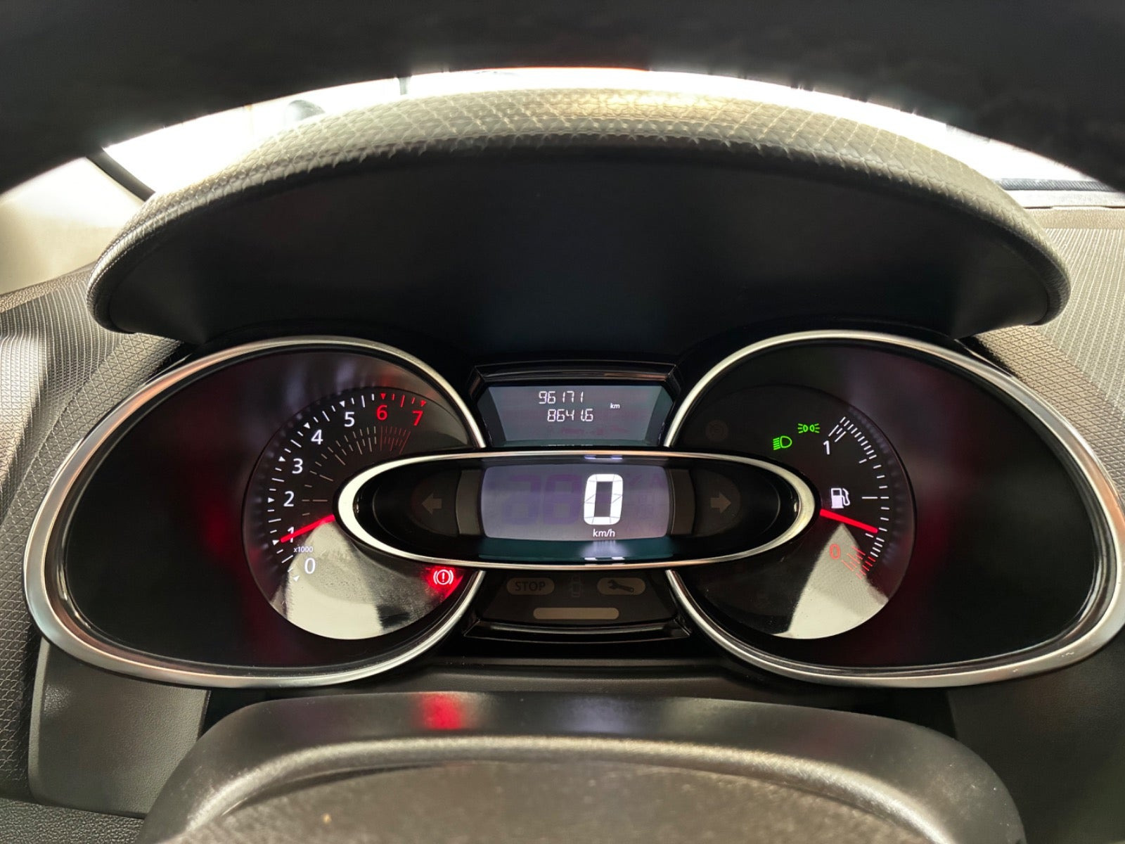 Sort Renault Clio IV fra 2018