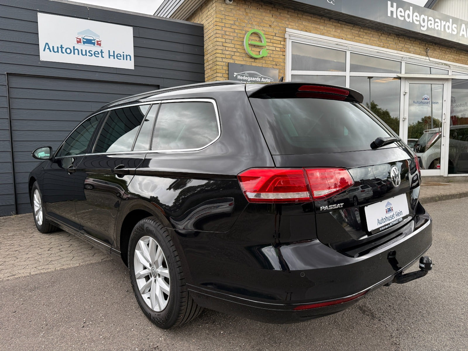 Sort VW Passat fra 2018