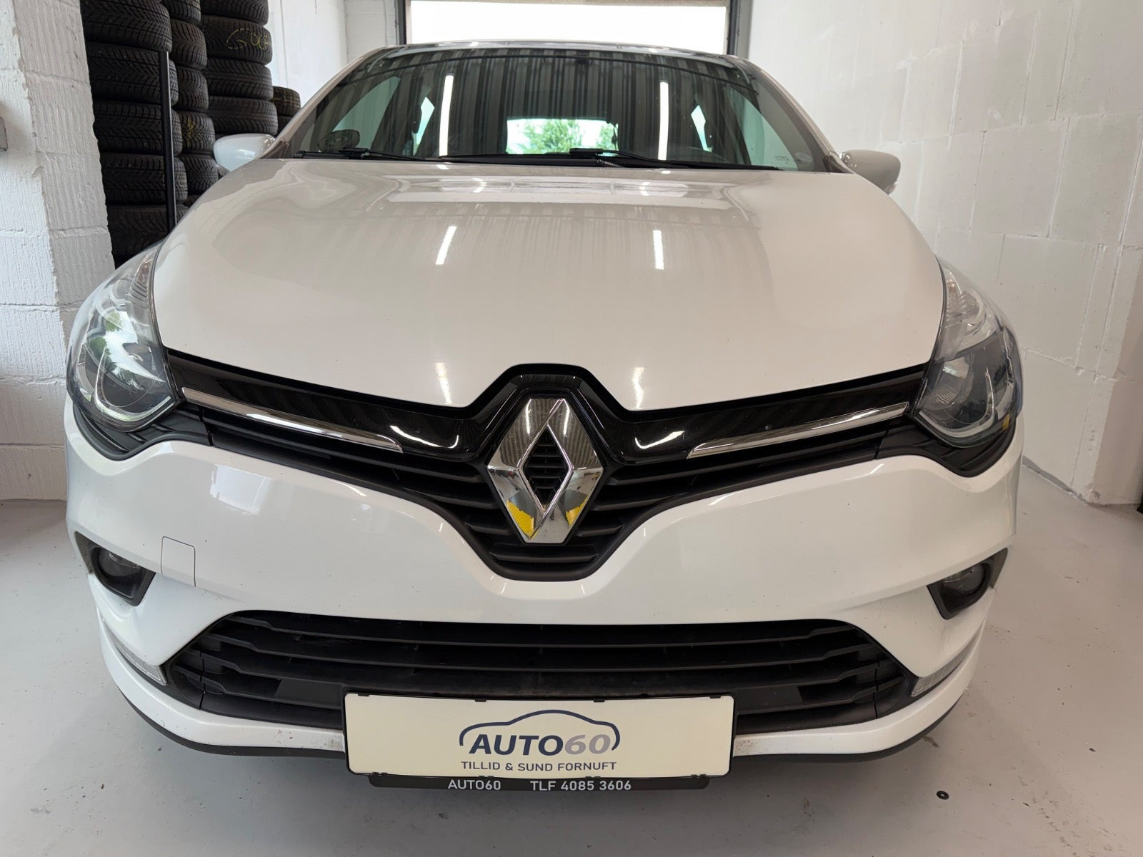 Hvid Renault Clio IV fra 2018
