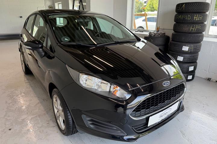 Sort Ford Fiesta fra 2016