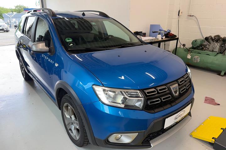 Blå Dacia Logan Stepway fra 2018