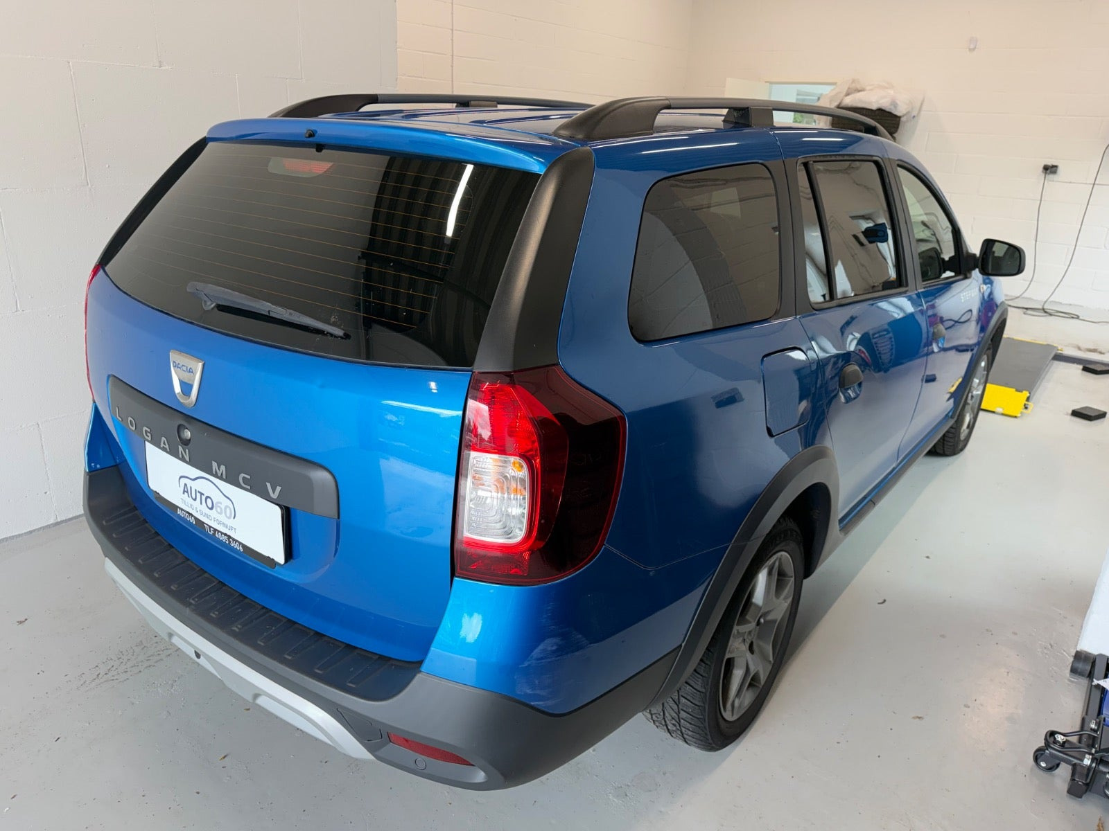 Blå Dacia Logan Stepway fra 2018