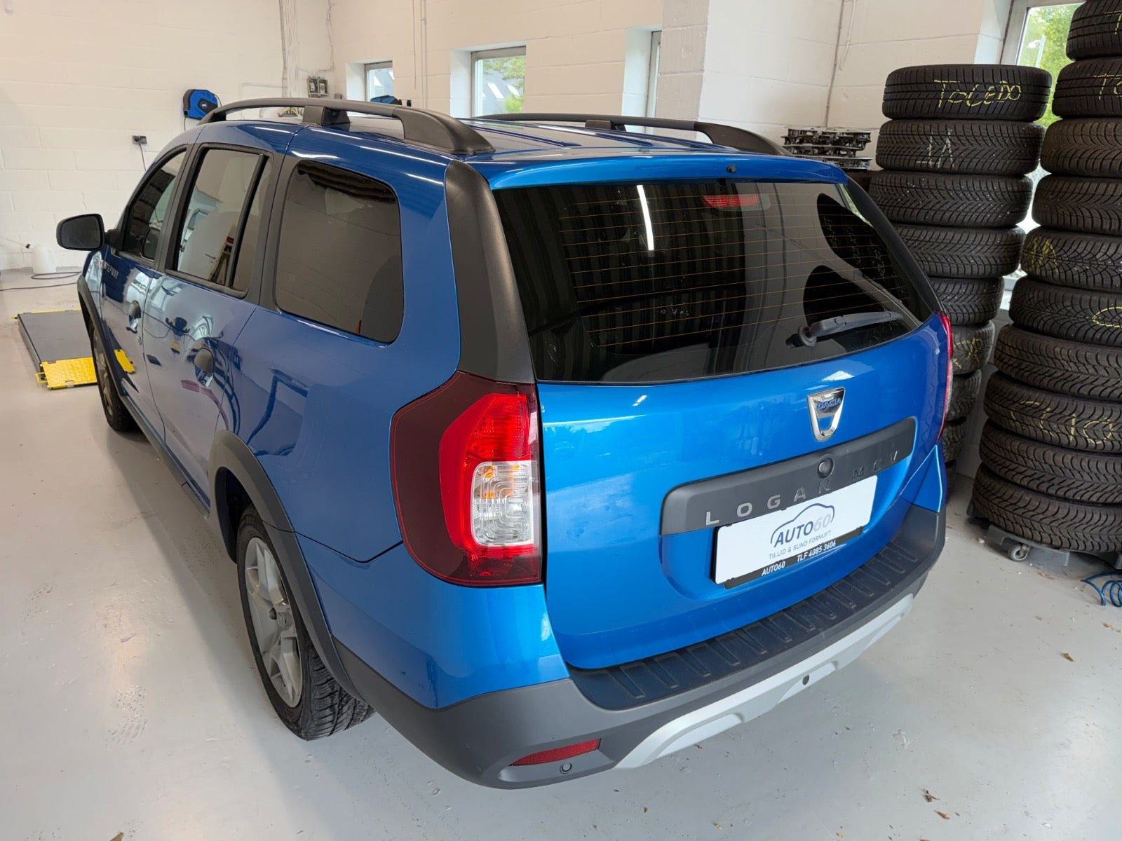 Blå Dacia Logan Stepway fra 2018