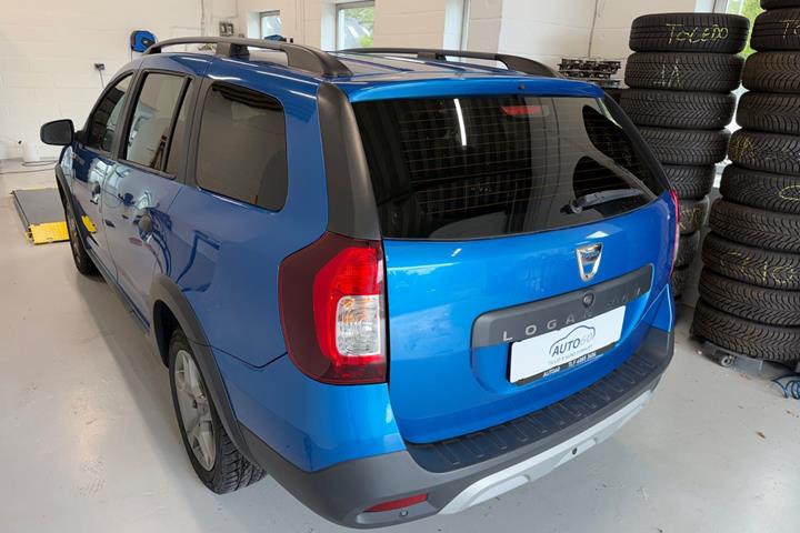 Blå Dacia Logan Stepway fra 2018