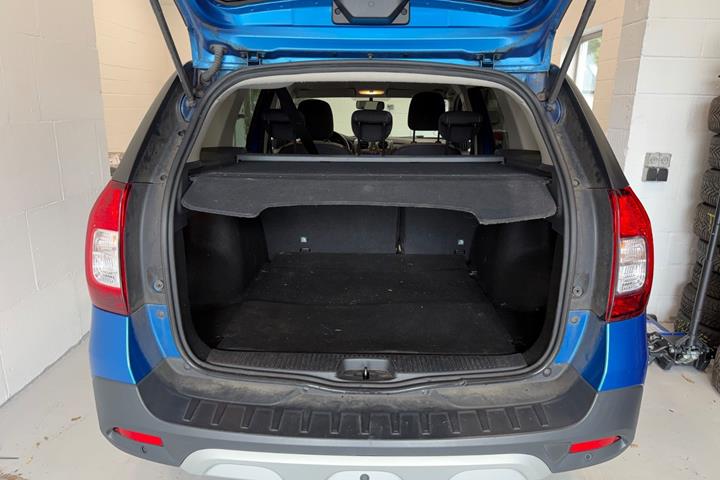 Blå Dacia Logan Stepway fra 2018