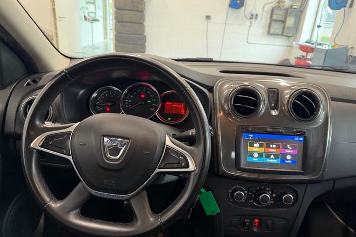 Blå Dacia Logan Stepway fra 2018