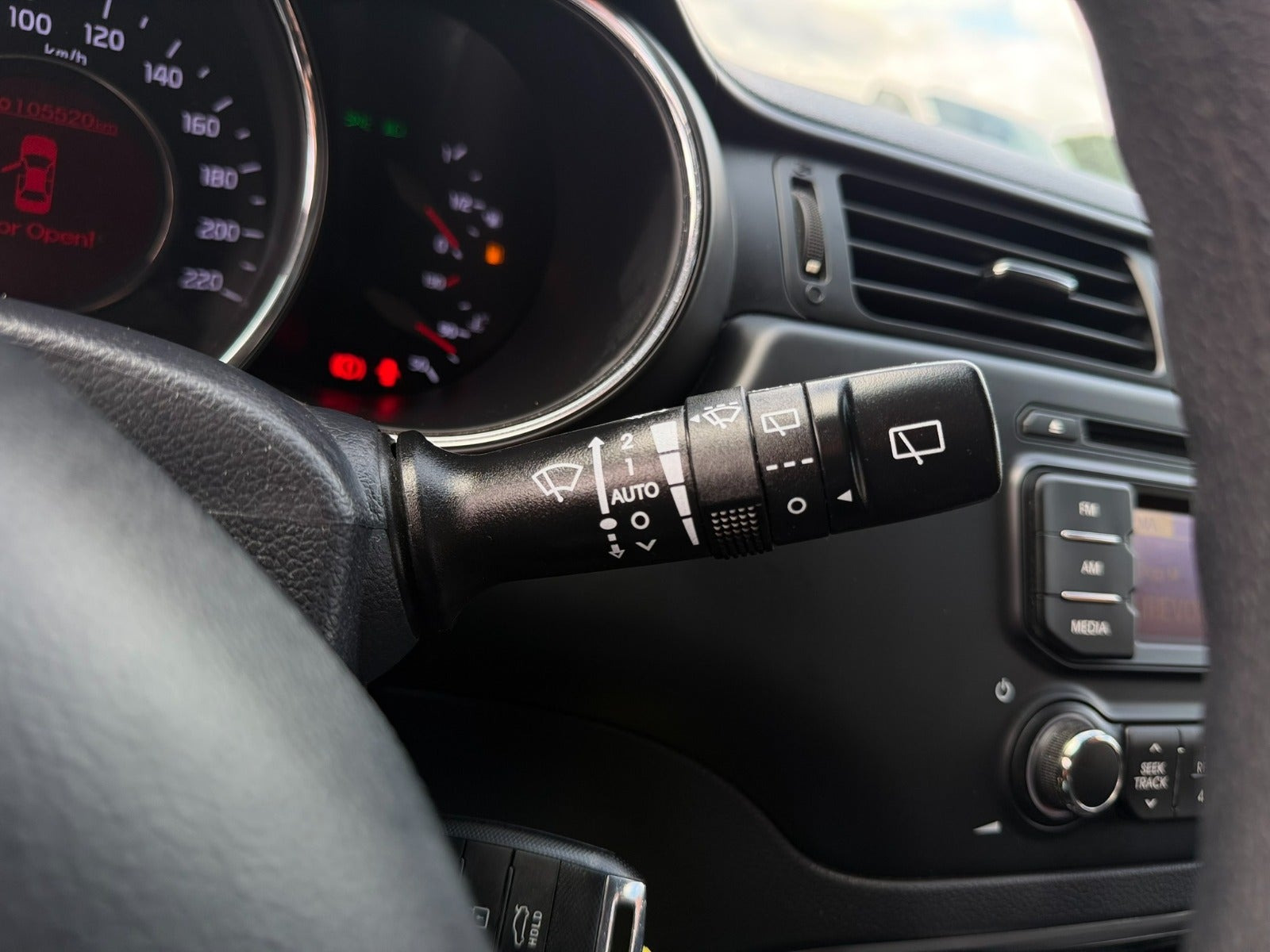 Sølv Kia Rio fra 2014