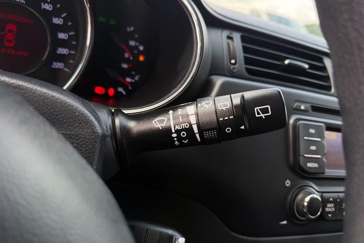 Sølv Kia Rio fra 2014