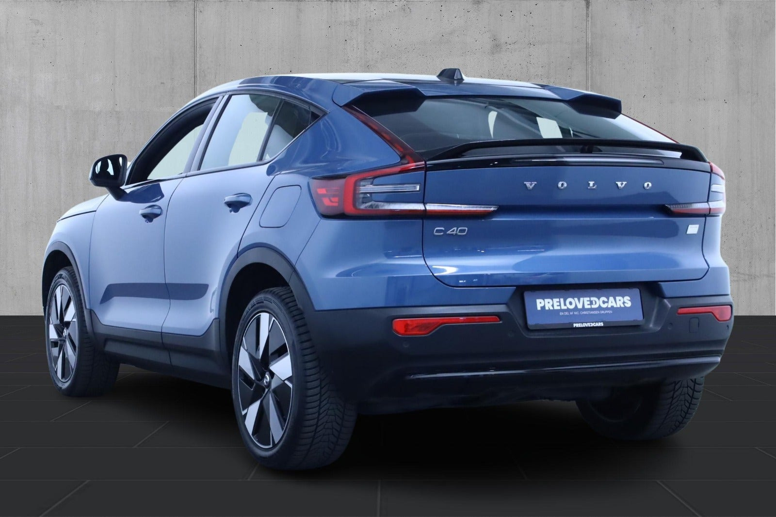 Blå Volvo C40 fra 2024