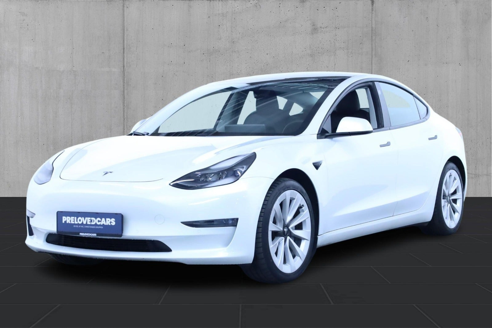 Tesla Model 3 Long Range AWD