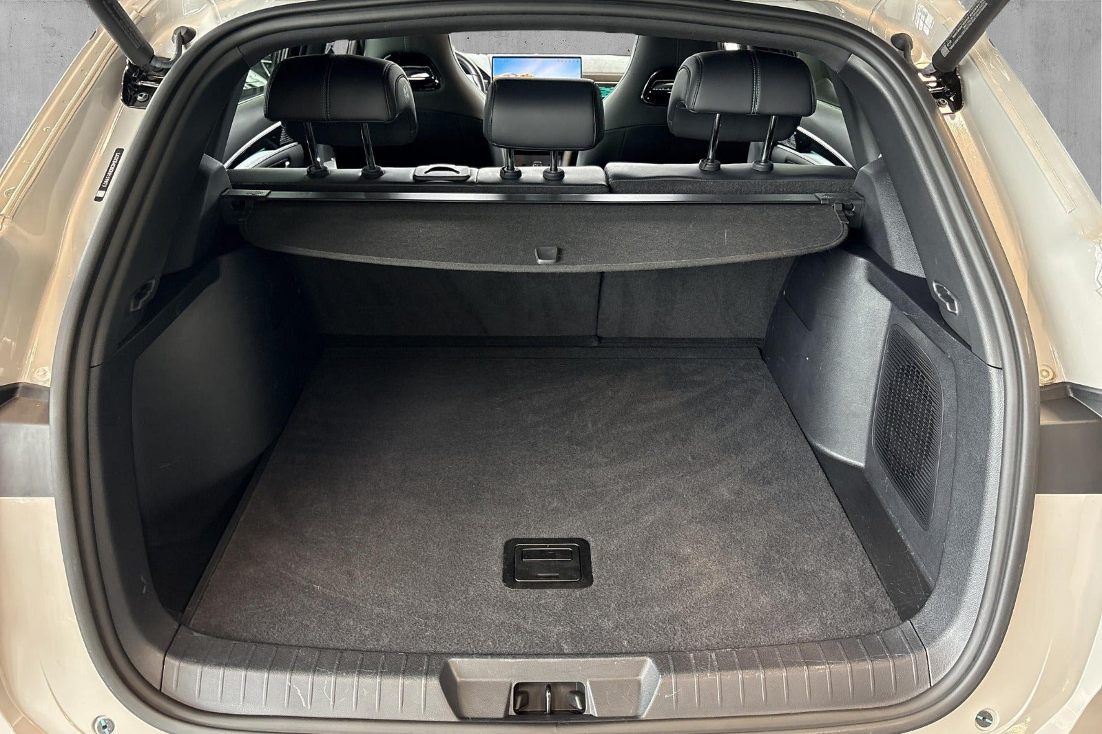 Beige BYD Seal U fra 2024