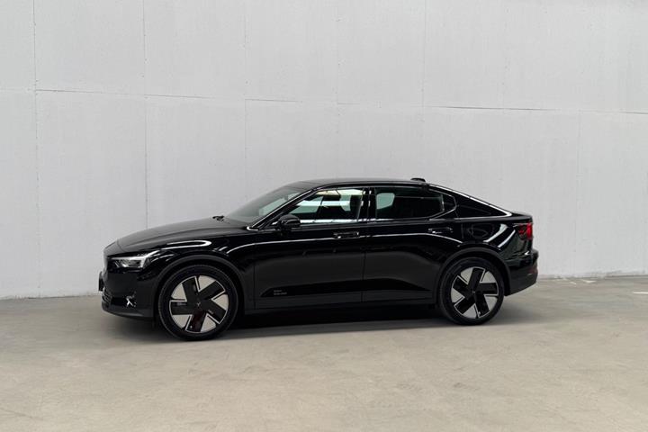 Sort Polestar 2 fra 2025