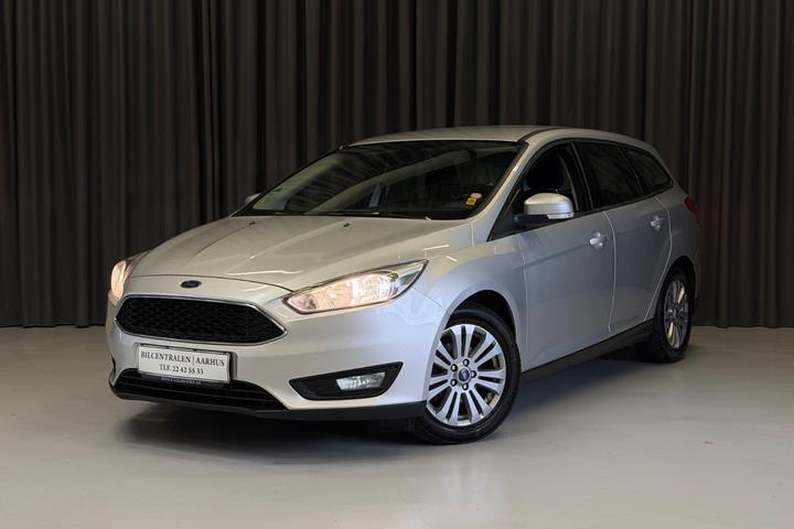 Sølv Ford Focus fra 2014