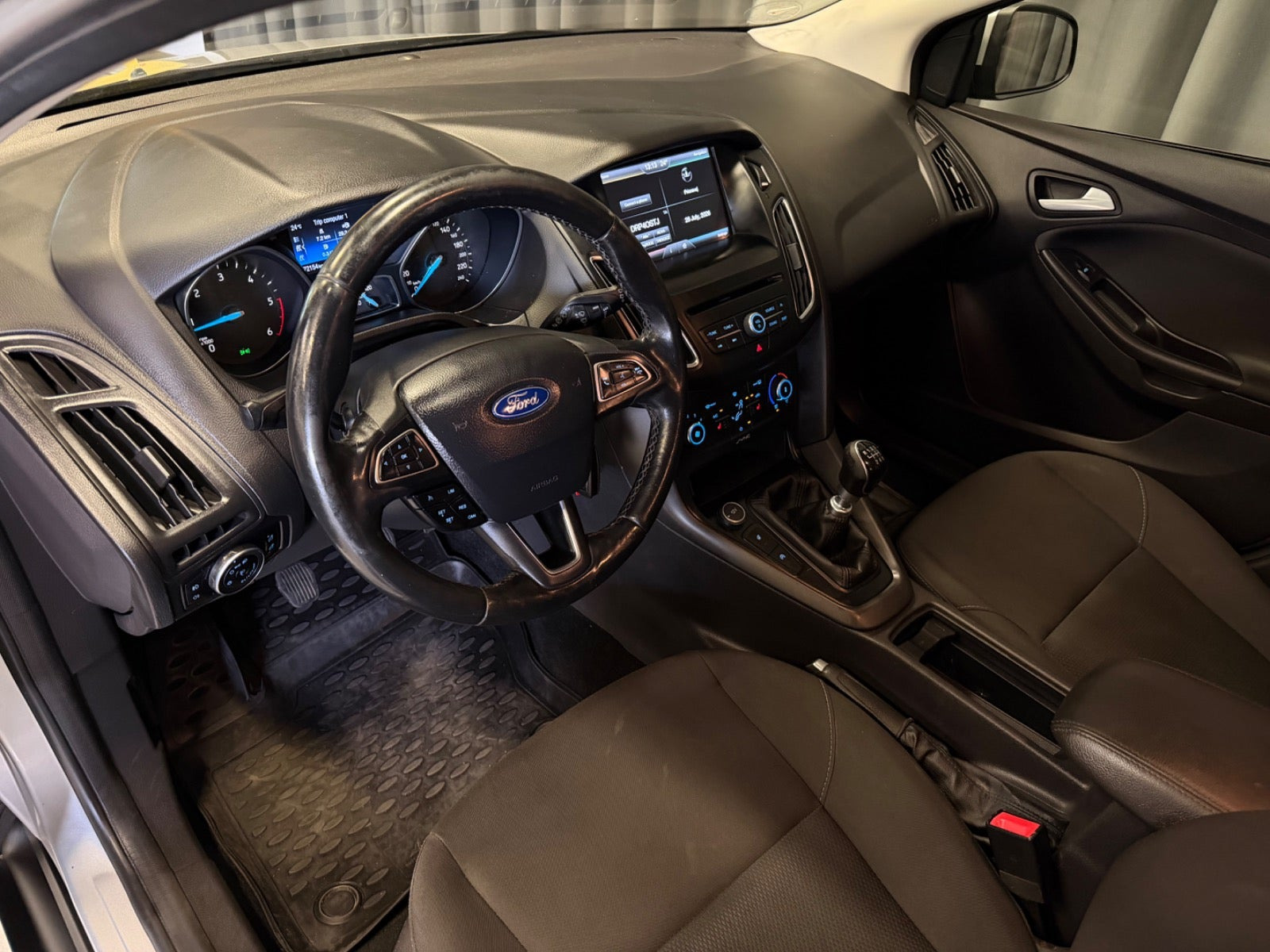 Sølv Ford Focus fra 2014