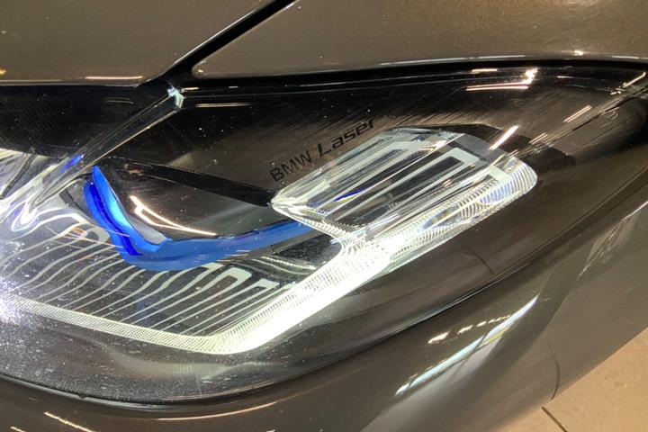 Grå BMW i4 fra 2022
