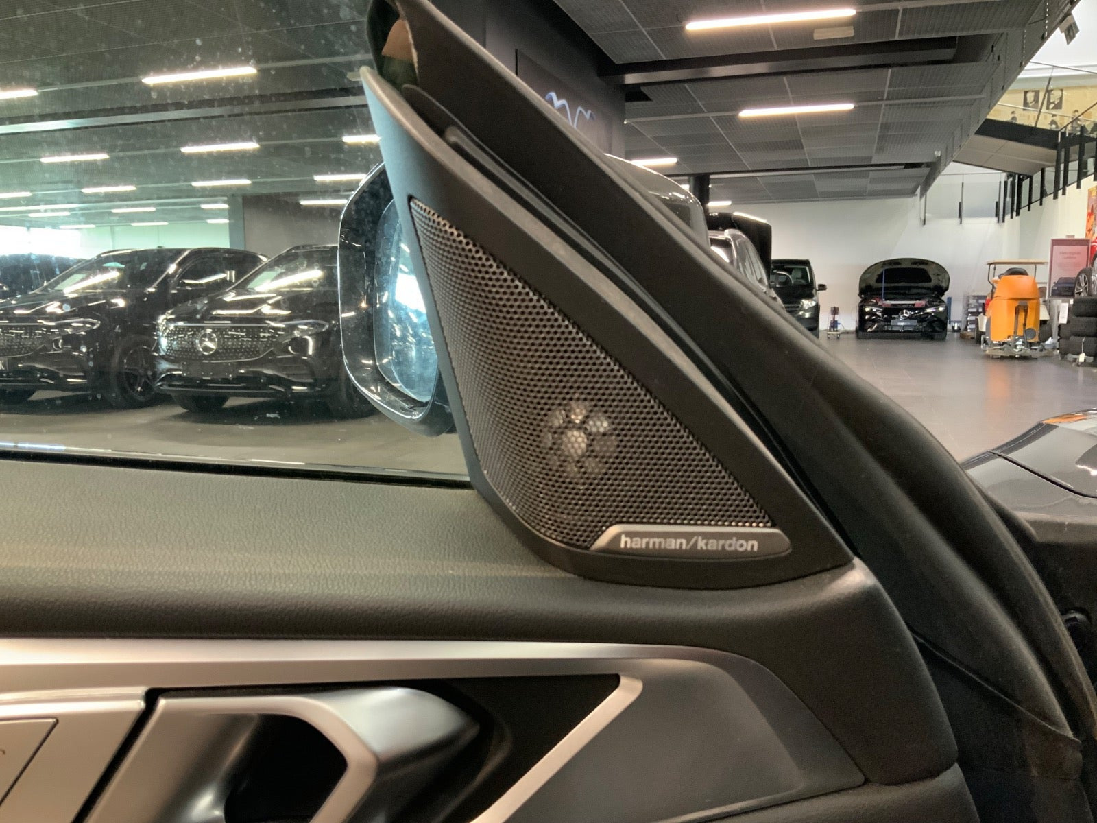 Grå BMW i4 fra 2022