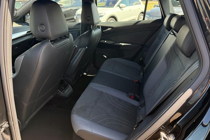 Sort VW ID.4 fra 2024