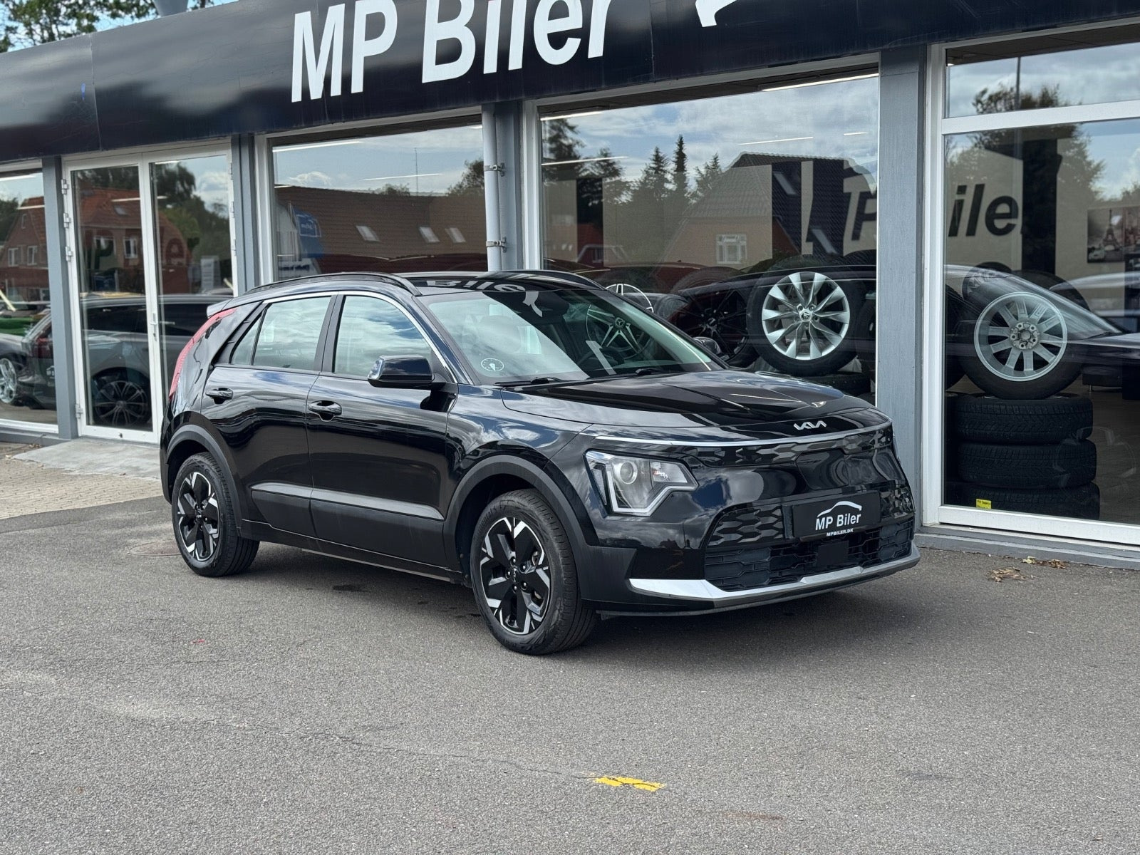 Sort Kia Niro fra 2023