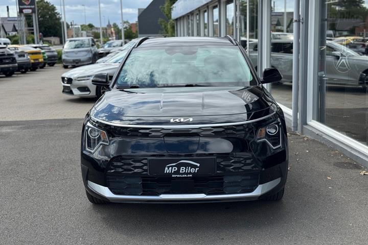 Sort Kia Niro fra 2023