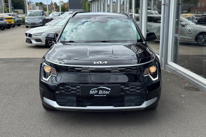 Sort Kia Niro fra 2023