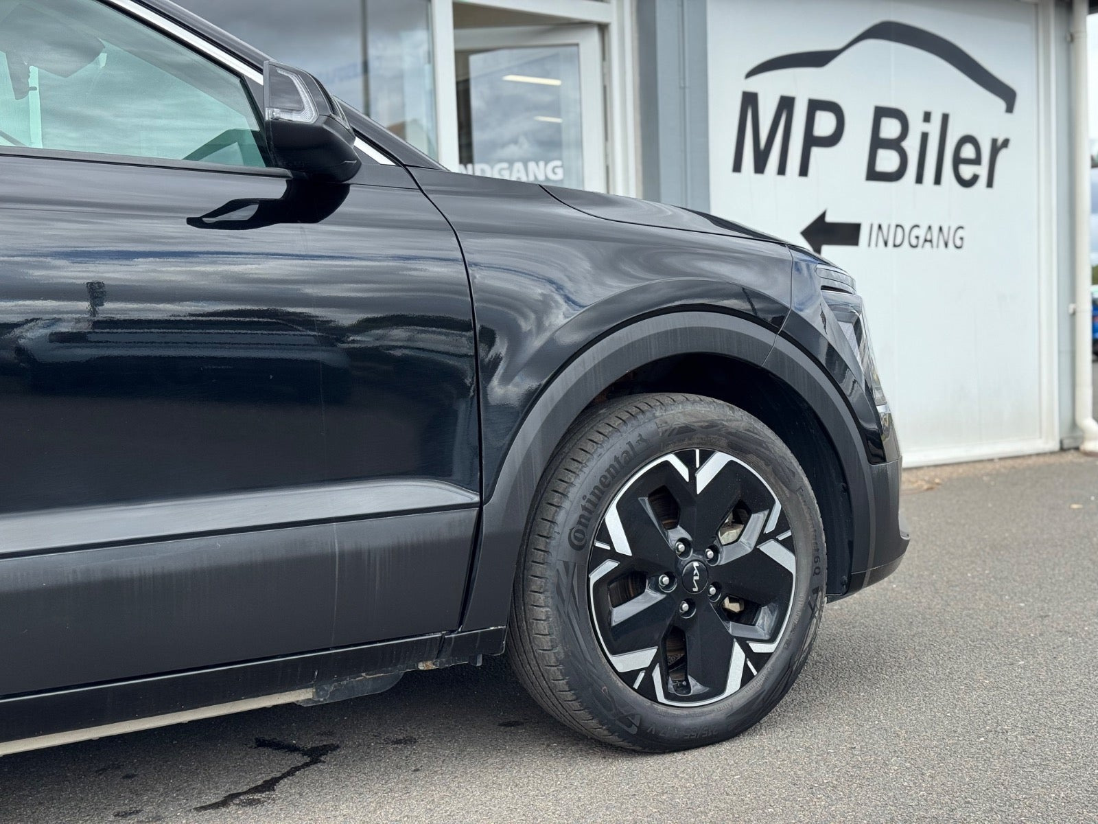 Sort Kia Niro fra 2023