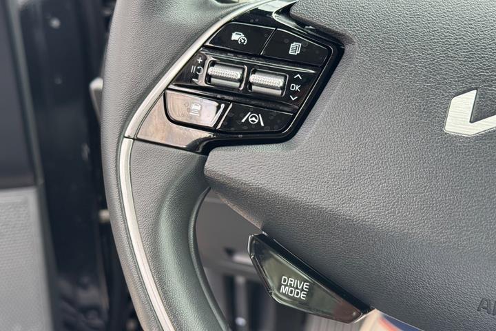 Sort Kia Niro fra 2023