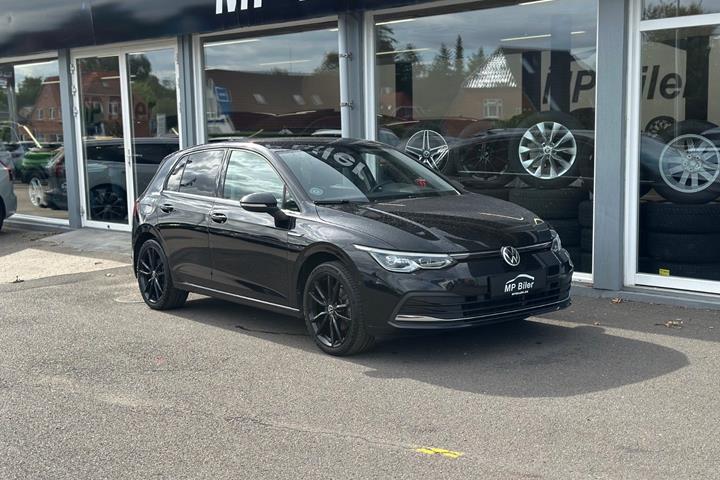 Sort VW Golf VIII fra 2020
