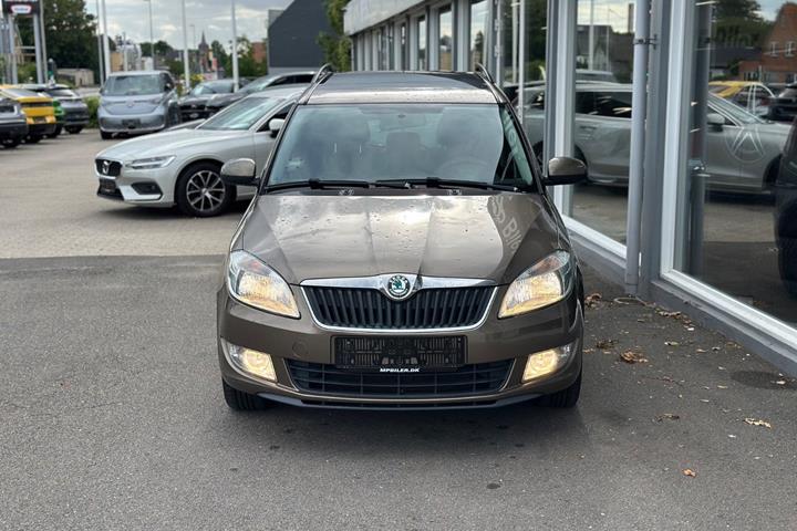 Beige Skoda Roomster fra 2012