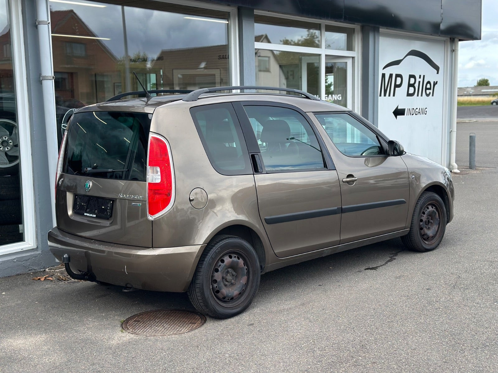 Beige Skoda Roomster fra 2012