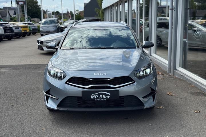Sølv Kia Ceed fra 2024