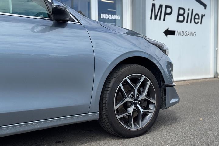 Sølv Kia Ceed fra 2024