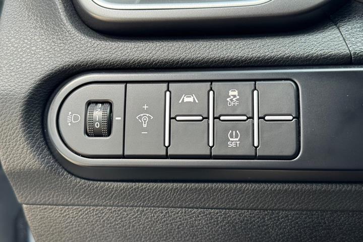 Sølv Kia Ceed fra 2024