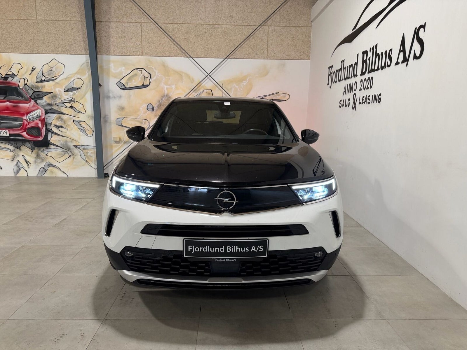 Hvid Opel Mokka-e fra 2022