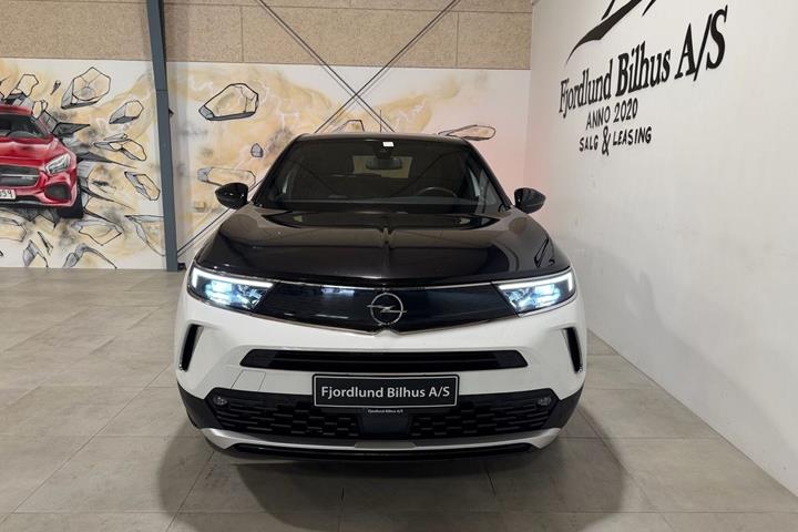 Hvid Opel Mokka-e fra 2022