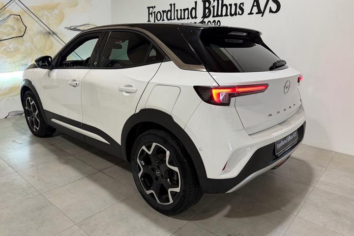 Hvid Opel Mokka-e fra 2022