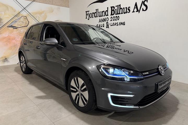 Grå VW e-Golf VII fra 2019
