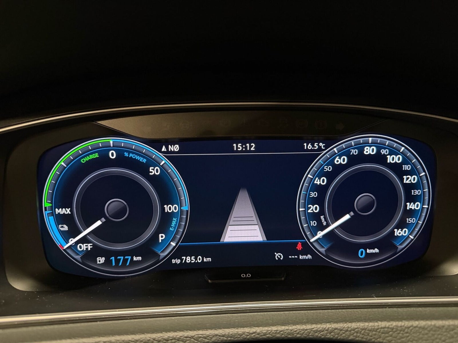 Grå VW e-Golf VII fra 2019