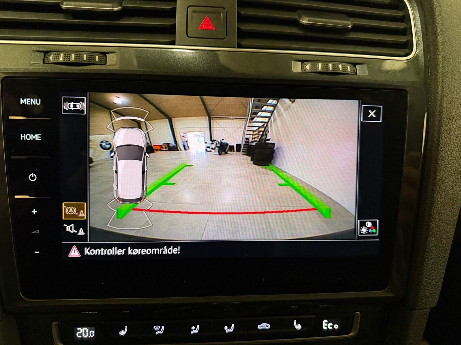 Grå VW e-Golf VII fra 2019