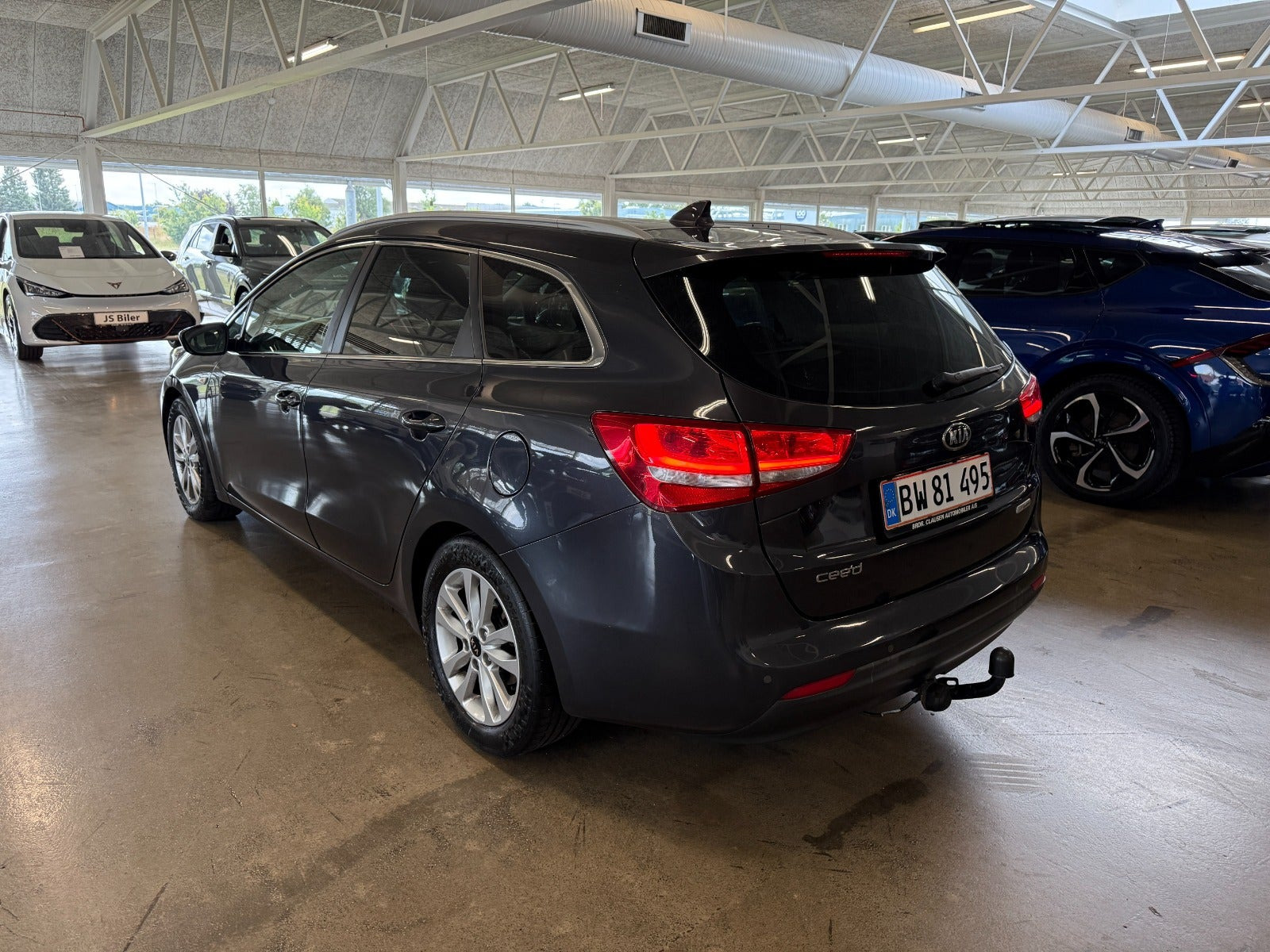 Grå Kia Ceed fra 2018