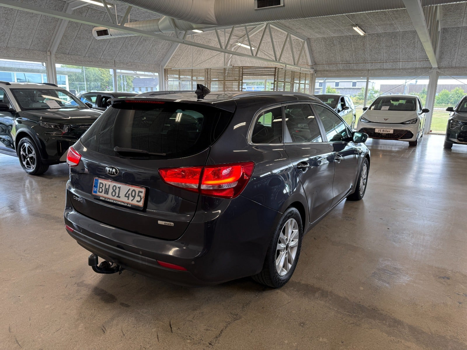 Grå Kia Ceed fra 2018