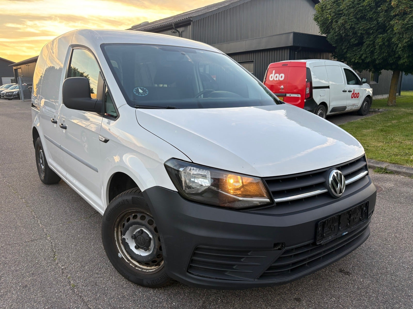 Hvid VW Caddy fra 2018