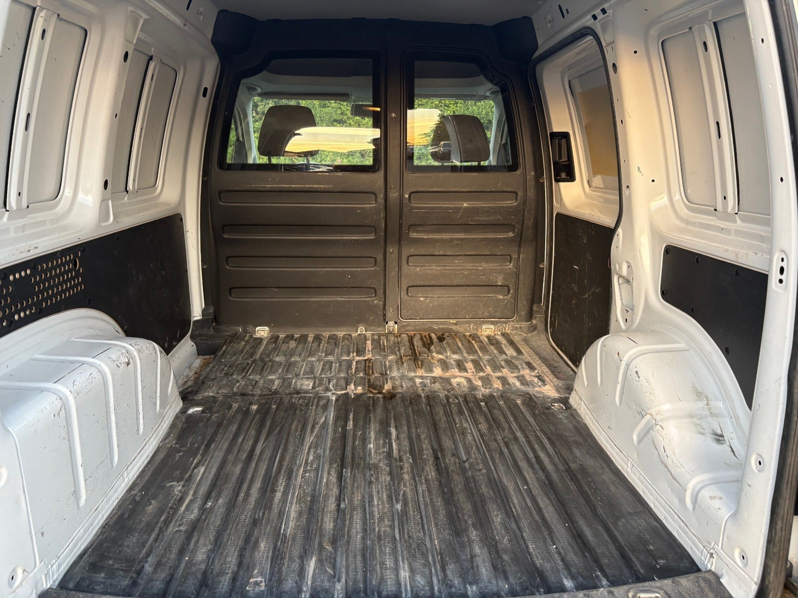 Hvid VW Caddy fra 2018