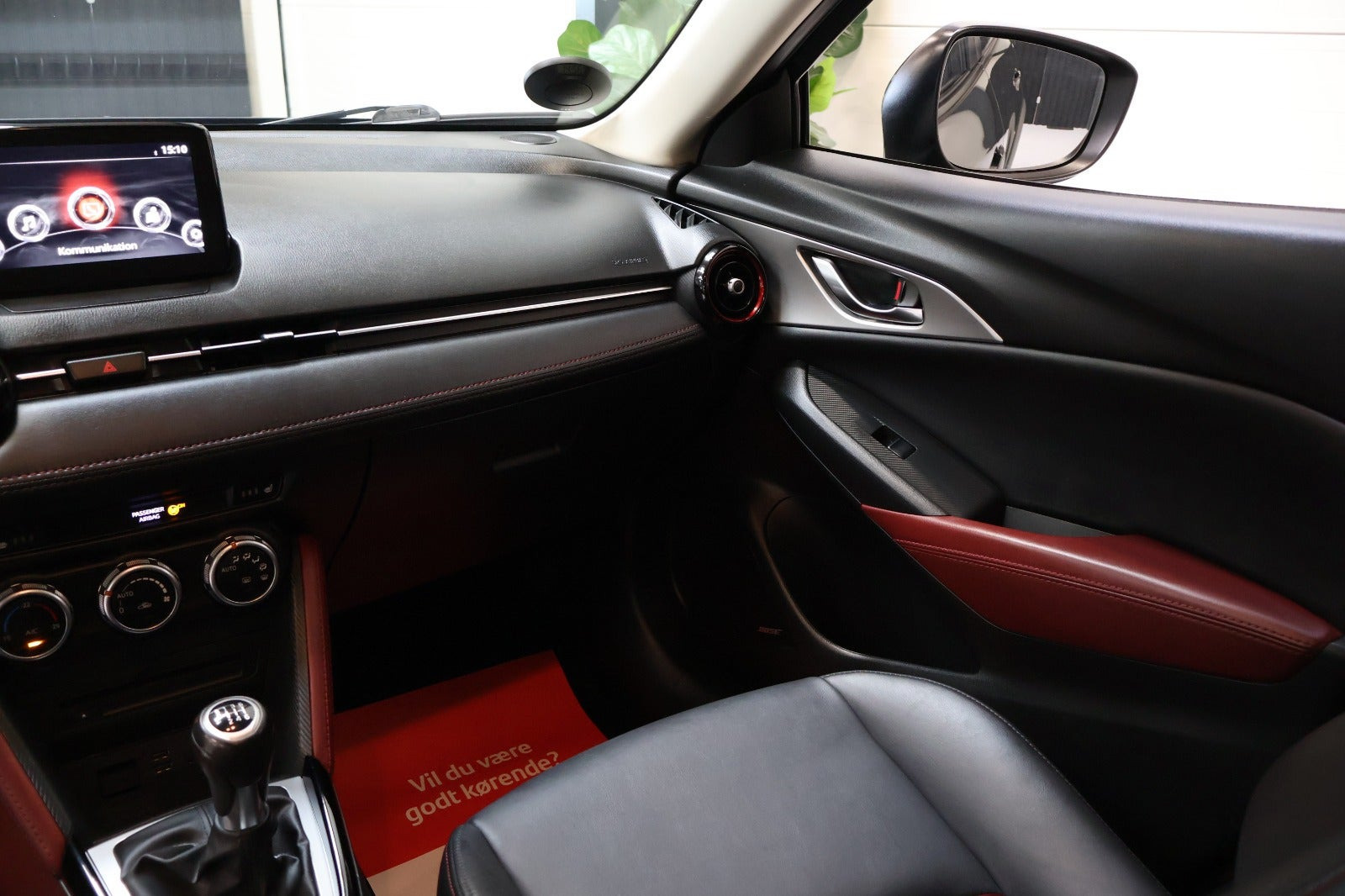 Grå Mazda CX-3 fra 2017