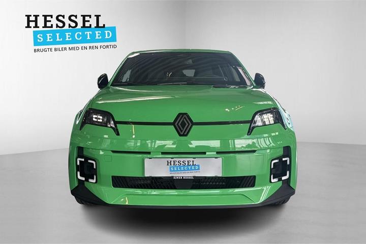 Grøn Renault 5 E-Tech fra 2025