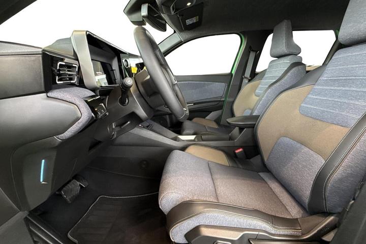 Grøn Renault 5 E-Tech fra 2025