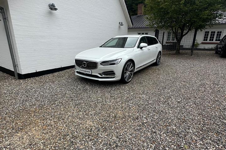 Hvid Volvo V90 fra 2018