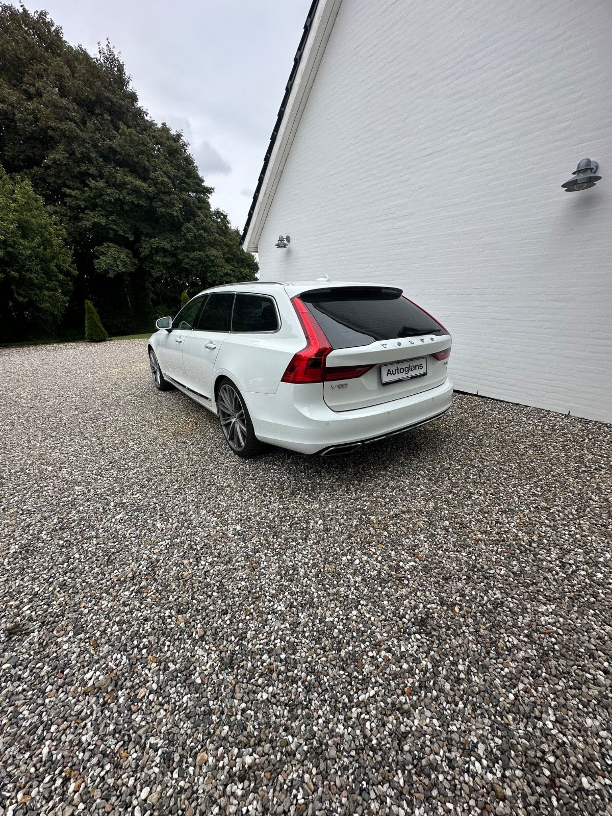 Hvid Volvo V90 fra 2018