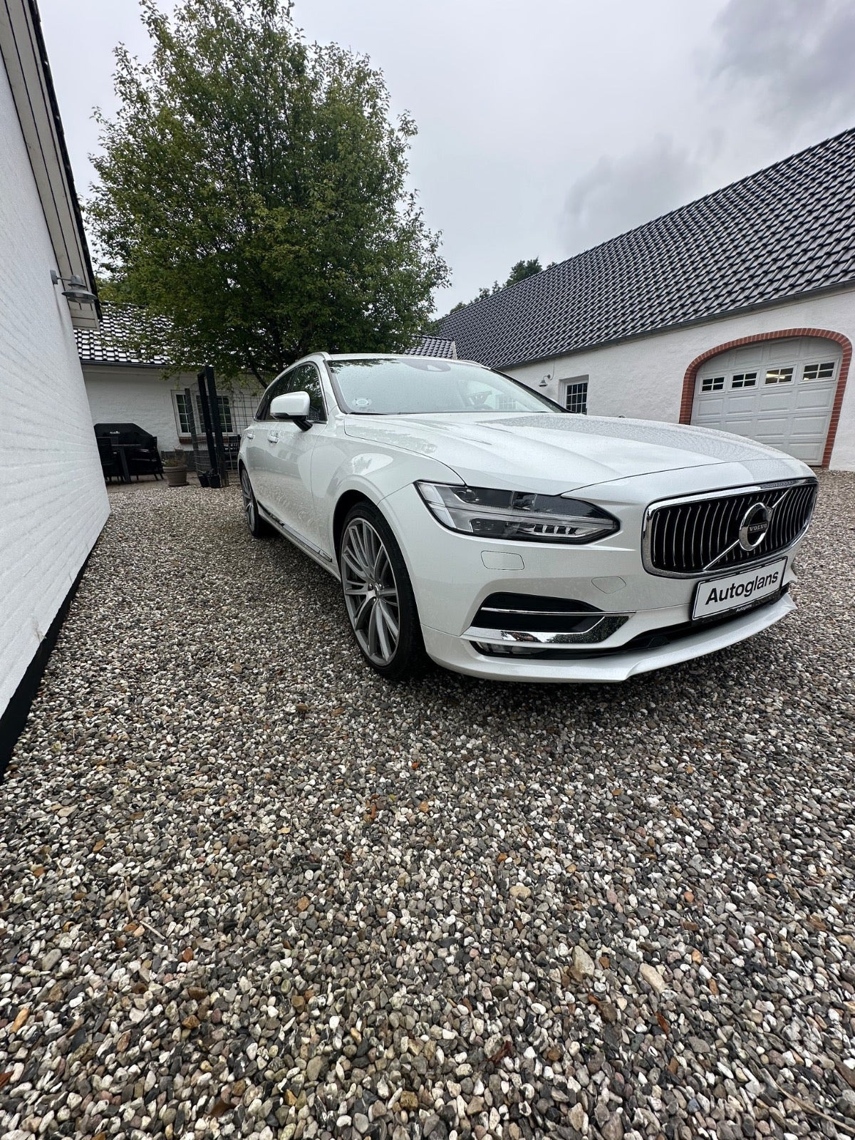 Hvid Volvo V90 fra 2018