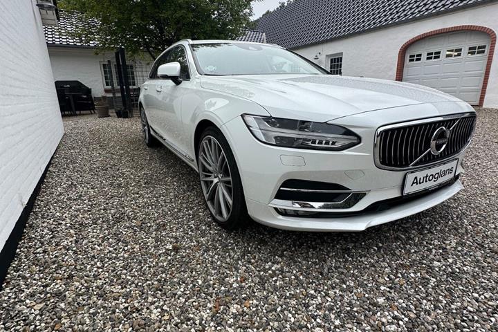 Hvid Volvo V90 fra 2018