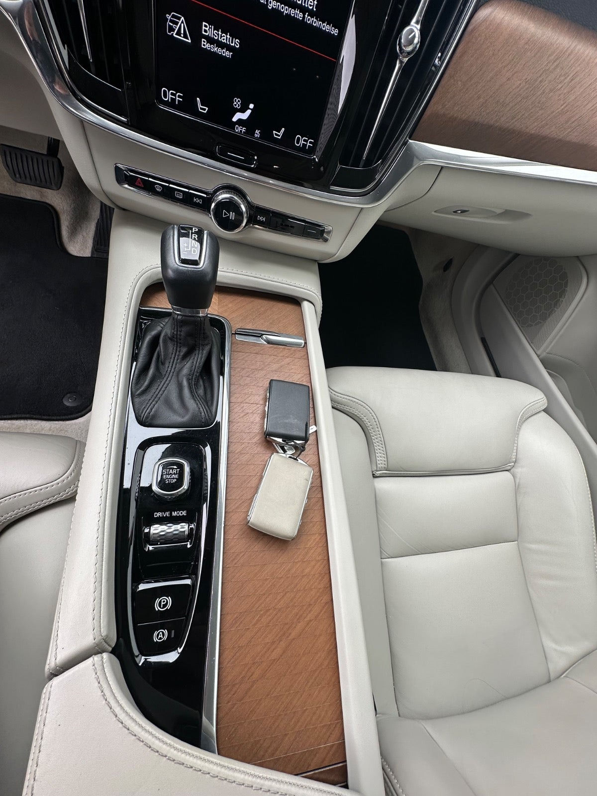 Hvid Volvo V90 fra 2018